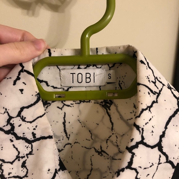 Marble Print Button Up Blouse - Picture 6 of 12